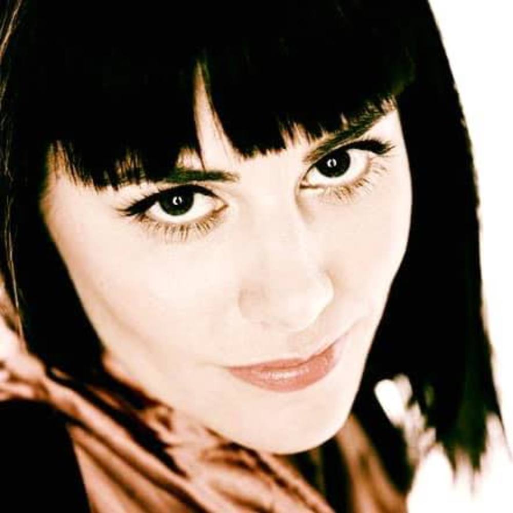 Meet your Posher, Genevieve